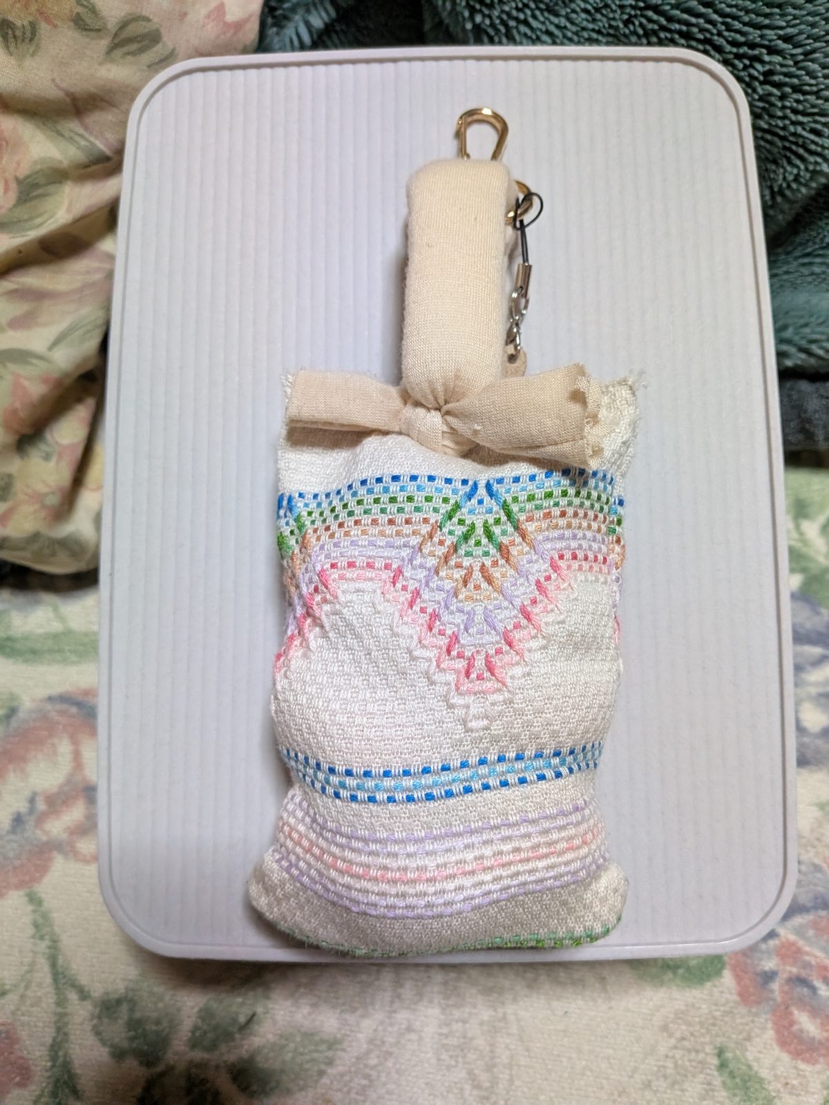 お守りキーホルダー